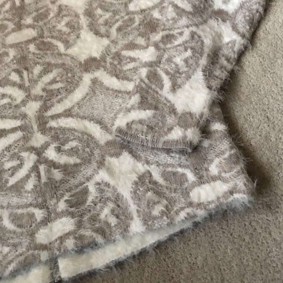 Nic+Zoe sweater! - Picture 4 of 6